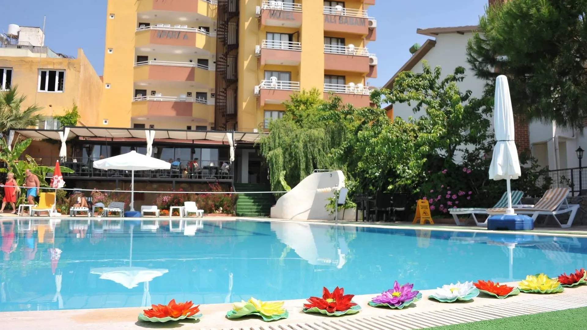 Alibabam Apart Hotel contacts